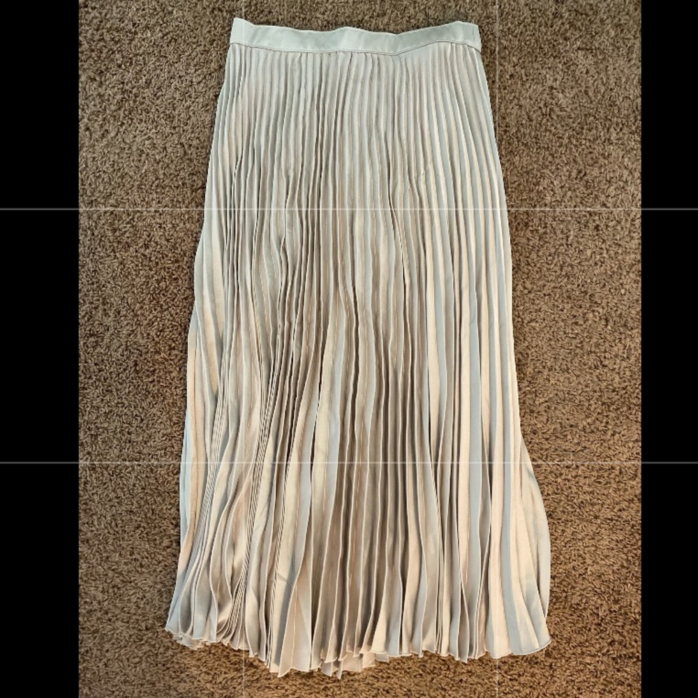 Abercrombie and Fitch accordion skirt